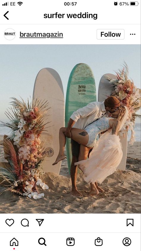 Surfboard Wedding, Surfer Wedding, Botanical Wedding Inspiration, Wedding Website Template, Tropical Wedding Inspiration, Surfboard Decor, Dream Beach Wedding, Beach Wedding Colors, Wedding Planning Tools