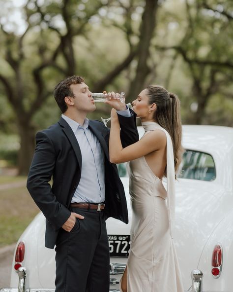 No champagne problems here 🍾💍 Proposal Pictures, Champagne Problems, Champagne Wedding, Wedding Poses, Couples Photoshoot, Engagement Pictures, Couple Posing, Styled Shoot, Wedding Couples