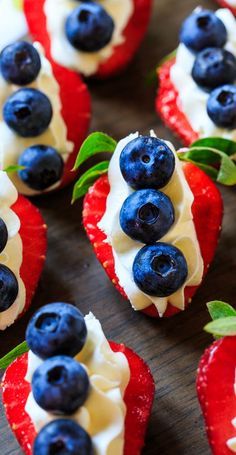 Red, White, and Blue Cheesecake Strawberries are perfect for the 4th of July or any summer potluck or picnic. They make a healthier dessert… Red White And Blue Cheesecake, Blue Cheesecake, Blue Strawberries, Cheesecake Strawberries, Cheesecake Stuffed Strawberries, Stuffed Strawberries, Patriotic Food, 4th Of July Desserts, Fourth Of July Food