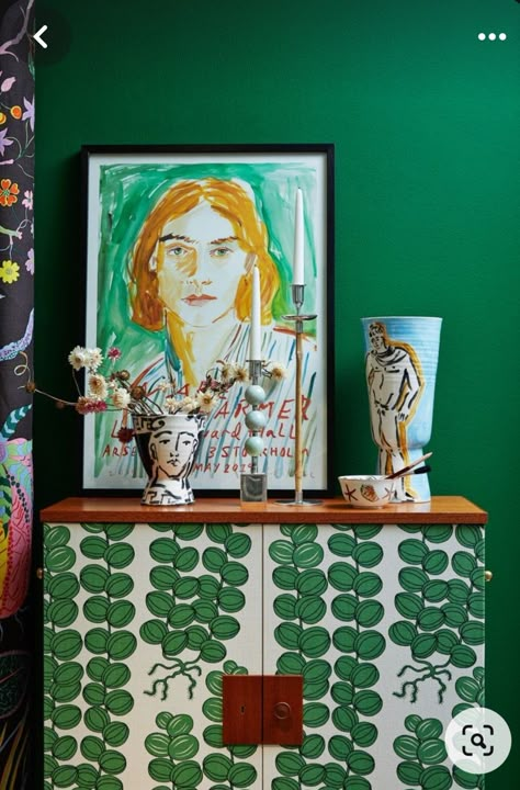 Estilo Kitsch, Luke Edward Hall, Edward Hall, Green Walls, Color Stories, Eclectic Decor, Accent Colors, Colorful Interiors, Interior Inspiration