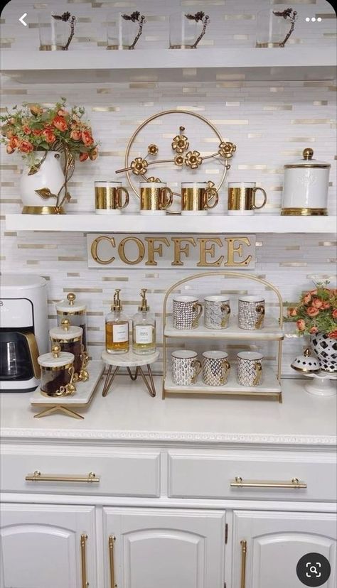 Beverage Stations, Coffee Bar Ideas Kitchen Counter, Flipping Business, Coffee Station Kitchen, Kitchen Countertop Decor, Glam Kitchen, Coffee Bar Station, Kitchens Design, Bar Station