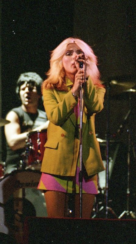 Debbie Harry Iconic Outfits, Blondie Debbie Harry Style, Debby Harry 70s, Blondie Debbie Harry 70s, Debby Harry Outfits, Blondie Outfits 80s, Debbie Harry 70s Fashion, Debby Harry Style, Debbie Harry Fashion