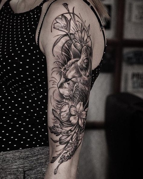 Cat and flower sleeve tattoo - 100+ Examples of Cute Cat Tattoo Cat Portrait Tattoos, Animal Tattoos For Women, Tattoo Modern, Tattoo Diy, Cute Cat Tattoo, Polynesian Tattoos, Full Sleeve Tattoo Design, Tattoos For Women Half Sleeve, Marvel Tattoos