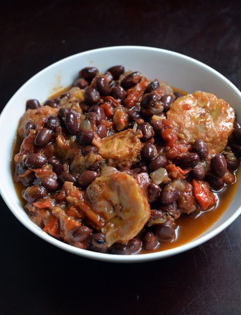 Black Plantain Recipes, Slow Cooker Black Beans, Plantain Recipes, West African Food, Bean Stew, Jamaican Recipes, Caribbean Recipes, Meatless Meals, Vegan Dinner Recipes