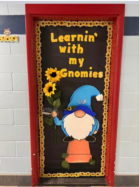 Gnome Door Ideas For Classroom, Fall Gnome Classroom Door, Beginning Of School Door Decorations, Gnome Classroom Door Decoration, Fall Themed Classroom Door, Gnome Classroom Door, Gnome Classroom Theme, Fall Classroom Door Ideas, Cat Halloween Decorations