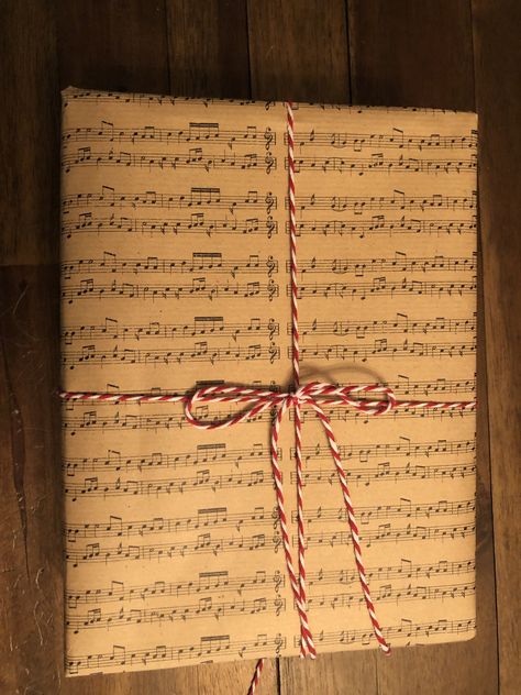 Music paper gift wrap Raping Gifts, Music Paper, Wrap Ideas, Paper Gifts, Party Time, Gift Wrap, Wrapping Paper, Sheet Music, Gift Wrapping