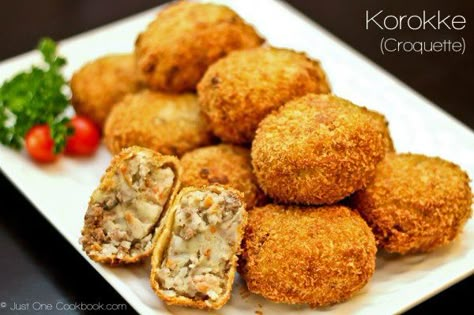 Korokke (Potato & Meat Croquette) Recipe | JustOneCookbook.com Japanese Croquette, Japanese Potato, Japanese Salad, Chicken Croquettes, Just One Cookbook, Croquettes Recipe, Easy Japanese Recipes, Japanese Cooking, Veggie Burger