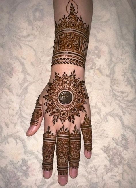 Pakistani Mendhi Design, Patch Design Mehendi, Patches Mehendi Design, Mehndi Patches Design, Mehandi Patches, Bail Mehndi Design, Tikki Design, Henna Design Hand, Henna Finger Designs