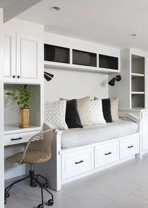 Small Contemporary Bedroom, Home Office With Daybed, Office And Guest Bedroom, Office With Daybed, Ikea Daybed, Spare Room Office, Bedroom Office Combo, Built In Daybed, Guest Bedroom Home Office