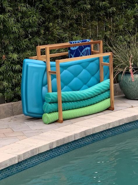 Noodle Storage, Float Storage, Pool Rack, Pool Organization, Pool Float Storage, Ideas De Piscina, Pool Toy Storage, Towel Rack Pool, Side Ideas