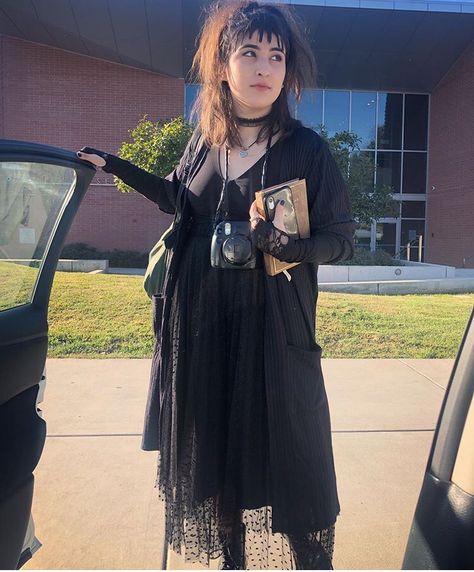 Cute Goth Halloween Costume, Lydia Dress Beetlejuice, Lydia Cosplay Beetlejuice, Plus Size Lydia Deetz Costume, Goth Costumes Halloween, Lydia Deetz Black Dress, Winona Ryder Beetlejuice Costume, Lidia Costume Beetlejuice, Halloween Costumes Lydia Deetz