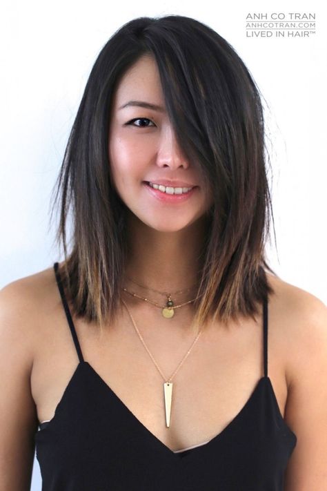 Straight Lobs, Layered Haircuts Shoulder Length, Haircut Straight, Medium Length Hair With Layers, Short Brown Hair, Lob Hairstyle, Lob Haircut, Peinados Fáciles Para Cabello Corto, Short Straight Hair