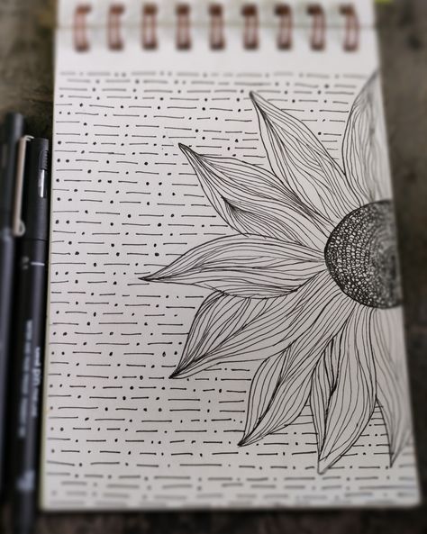 #sunflower #sketch Sunflower Sketch, Sunflower Sketches, Shapes Drawing, Geometric Shapes Drawing, Zen Doodle Patterns, Sunflower Drawing, Pencil Sketch Drawing, White Drawing, Disney Concept Art