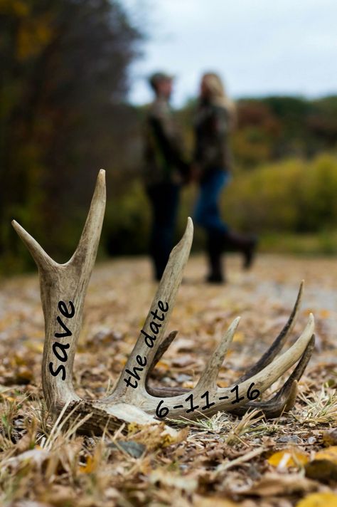 Deer antler engagement picture. Save the date. Engagement picture idea. Camo Wedding Decorations, Country Wedding Pictures, Country Engagement Pictures, Hunting Wedding, Country Western Wedding, Antler Wedding, Western Themed Wedding, Engagement Photos Country, Country Theme Wedding