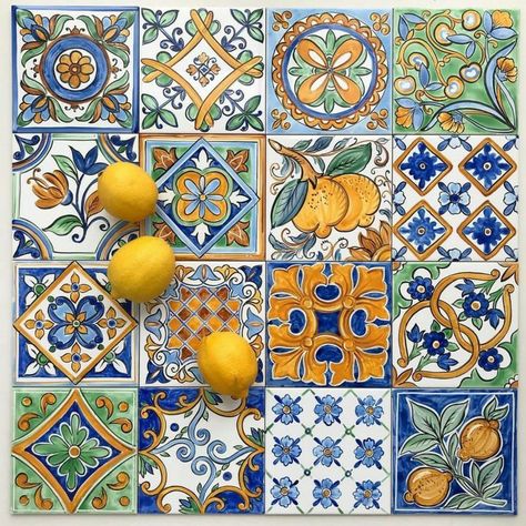 Italian Pattern, Mediterranean Aesthetic, Mediterranean Tile, Italian Tiles, Butcher Block Countertops, Chic Kitchen, Clay Art Projects, Italian Ceramics, Sorrento