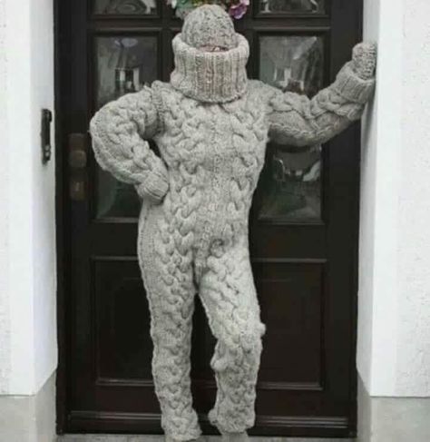 Cold Meme, Paddy Kelly, Winter Is Coming, Satire, Winter Wardrobe, Sweater Outfits, Winter Fashion, Funny Pictures, Funny Quotes