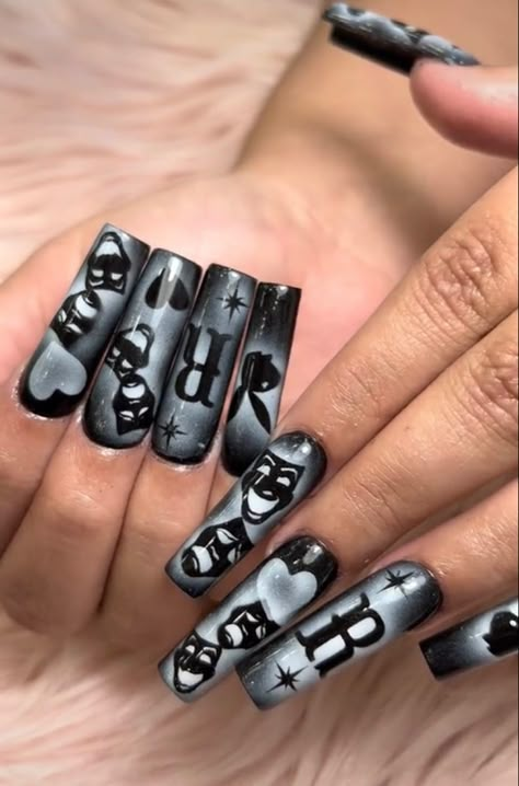 Black Graffiti Nails, Bandana Nail Art Design, Bandana Print Nails, Chicano Nails Designs, Lowrider Nails, Chola Nails Designs, Grafitti Nails, Gangster Nails Designs, Gangsta Nails