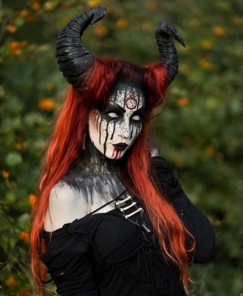 Black Demon Costume Women, Women's Scary Halloween Costumes, Witch Woman Costume, Gothic Demon Costume, Demon Horns Costume, Demonic Witch Makeup, Witch Sfx Makeup, Satanic Witch Makeup, Demon Woman Costume