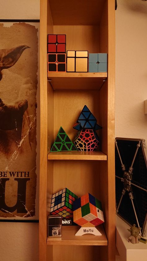 Game Cube Aesthetic, Rubix Cube Aesthetic, Rubics Cubes, Funny Compliments, Kindred Soul, Rubix Cube, Vision Board Goals, Dipper Pines, Rubik's Cube