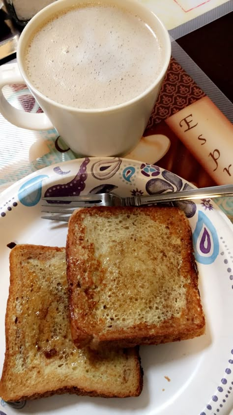 photo credit @ taesha lurten Brakefast Snap, Cooking Pictures Image, Nashta Snap, Coffee Snapchat Stories Indian, Breakfast Snaps, Tea And Bread, Bun Maska, Coffee And Toast, Delicious Food Image