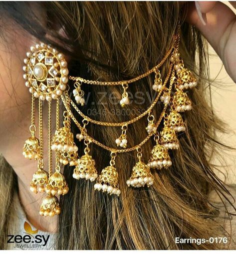 Creative Earrings, Wedding Jewellery Designs, Pakistani Earrings, Bridal Jewelry Sets Brides, Stained Glass Earrings, Indian Bridal Jewelry Sets, Fancy Jewelry Necklace, Geeky Girls, Edgy Jewelry