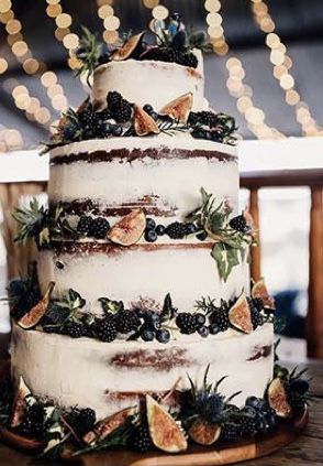 Rust And Greenery Wedding, Crumb Coat Cake, Cake Color Palette, Wedding Cake Watercolor, Moody Autumn Wedding, Geode Wedding Cake, Cake Watercolor, Cake Toppers Fondant, Affordable Wedding Decorations