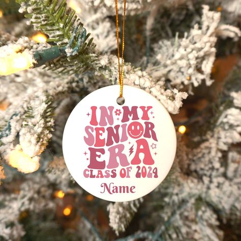 College Christmas Ornaments Diy, School Ornaments, Senior Era, Highschool Senior, Girls Christmas Party, College Senior, 2024 Christmas, Holiday Ornament, High School Senior