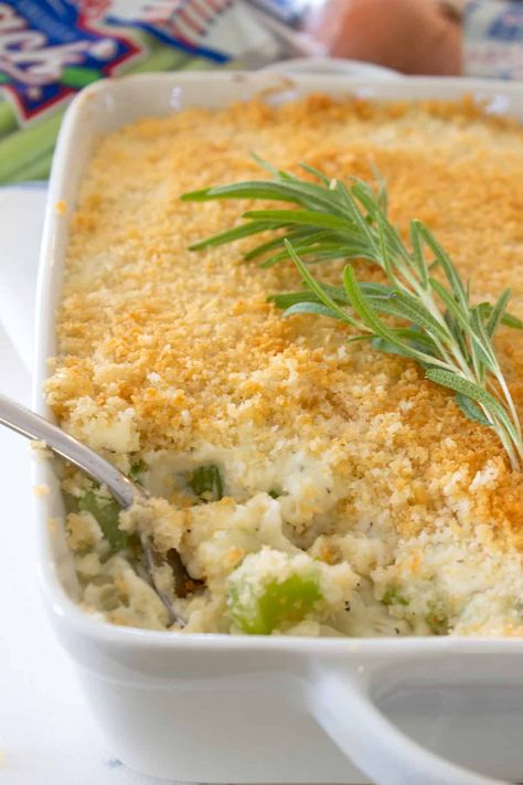 Celery Gratin Creamed Celery, Recipe With Cream Of Celery Soup, Creamy Cheese Sauce, Celery Recipes, Baked Cabbage, Farm Fresh Recipes, Cream Of Celery Soup, Veg Dishes, Vegetable Casserole