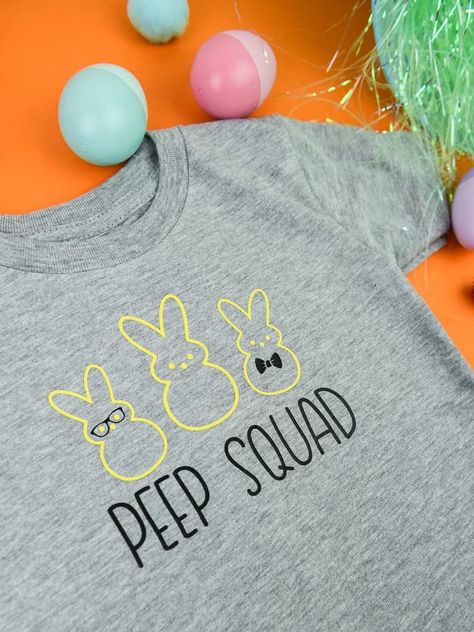 Peep Squad Easter Shirt - I really wanted something than the cute Easter shirts I've been seeing so I decided to do something a little different. This geeky Peep squad shirt is PERFECT for little boys and is so easy to make with heat transfer vinyl and your Silhouette Machine! Peeps Recipes, Homemade Shirts, Easter Kindergarten, Computer Geek Gifts, Halloween Shirts For Boys, Easter Svg Files, Marshmallow Peeps, Kids Shirts Boys, Easter Shirts