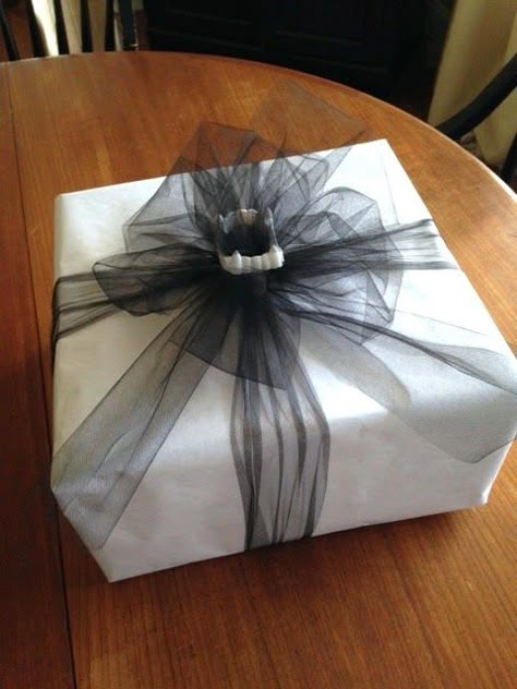 Halloween gift wrap Goth Gift Wrapping, Halloween Gift Wrap Ideas, Halloween Gift Wrapping, Halloween Gift Wrap, Halloween Wrapping Ideas, Halloween Gift Wrapping Ideas, Halloween Boxes Gift, Halloween Packaging, Halloween Presents