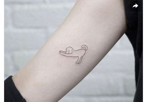 Minimalist Poodle Tattoo, Golden Doodle Fine Line Tattoo, Tattoos Dogs Minimalist, Goldendoodle Tattoo Ideas Minimalist, Simple Poodle Tattoos, Dog Tattoo Goldendoodle, Labradoodle Tattoo Ideas, Tiny Poodle Tattoo, Puddle Tattoo Dog