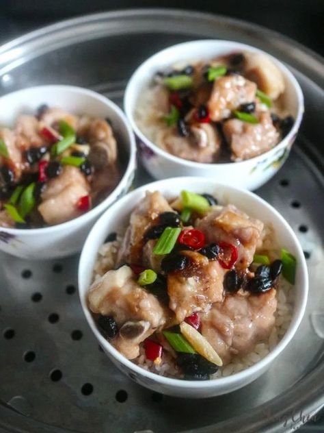 Rice With Pork, Confinement Food, Dim Sum Recipes, Cantonese Food, Asian Pork, Chinese Cooking Wine, Rice Cooker Recipes, Chinese Recipe, Pork Rib Recipes