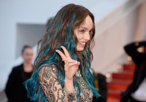 Brown Ombre Hair Color, Luma Grothe, Dark Blue Hair, Cute Hair Colors, Hair Color Streaks, Hair Color Chart, Hair Streaks, Spring Summer 2022, Dye My Hair