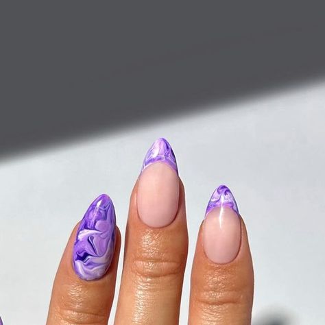 the nailologist🍒🌸🦋🌈✨ on Instagram: "marbled purple nails 💜🔮🫧  #nailinspo #nailart #naildesign #purplenails #marblenails #springnails" Purple Marble Nails, Purple Gel Nails, Nailinspo Nailart, Latest Nail Trends, Purple Marble, Star Nails, February 22, Marble Nails, Nail Inspiration