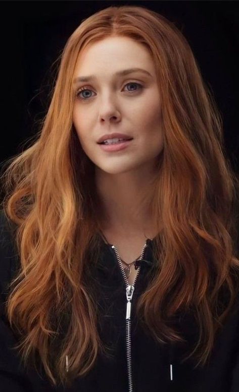 Elizabeth Olsen Haircut, Marvel Actress, Liz Olsen, Vibrant Red Hair, Elizebeth Olsen, Witch Hair, Dr Marvel, Avengers Girl, Hollywood Girls