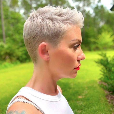 Short White Hair, Really Short Hair, Short Hair Pixie Cuts, Short Grey Hair, Super Short Hair, Edgy Short Hair, Hair Affair, Very Short Hair, Short Pixie Haircuts