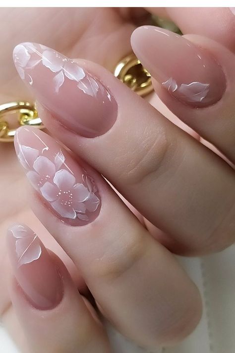 Wedding Nails Pink And White, Wedding Nails For Bride With Flowers, Bridal Nails Ivory, White Flowers Nail Art, Pink And White Nails With Flowers, Engagement Nails Floral, Light Pink Nails Flowers, Wedding Nails For Bride Floral, Simple White Flower Nails