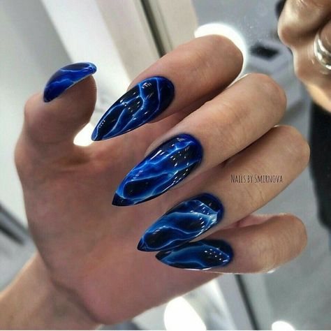 Lightning strike blue nail Lightning Nails, Black Marble Nails, Blue Chrome Nails, Royal Blue Nails, Anime Nails, Edgy Nails, Grunge Nails, Blue Nail, Dream Nails