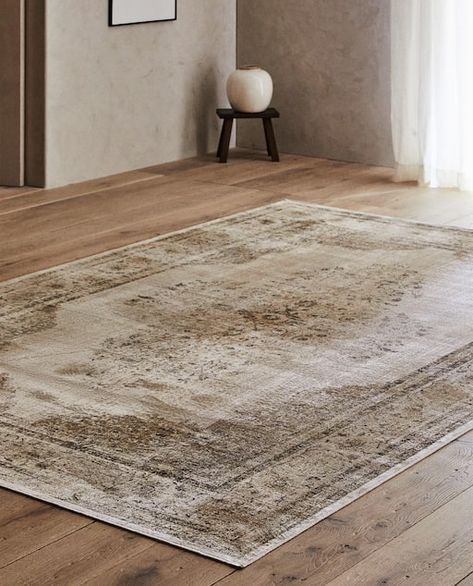 Image 1 of the product VINTAGE RUG Viscose Rug, Vintage Area Rugs, Natural Tones, Zara Home, Bedroom Rug, States Of America, Shag Rug, United States Of America, Vintage Rug