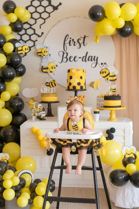 Trendy First Birthday Themes for Little Girls Birthday Party For One Year Old, Baby Girl 1st Birthday Bee Theme, Queen Bee Birthday Party Ideas, 1st Birthday Girl Bee Theme, Bumble Bee First Birthday Girl, Bee 1st Birthday Party Girl, Bee Themed Birthday Party 1st, Bee First Birthday Party Girl, Bee Day Party Ideas 1st