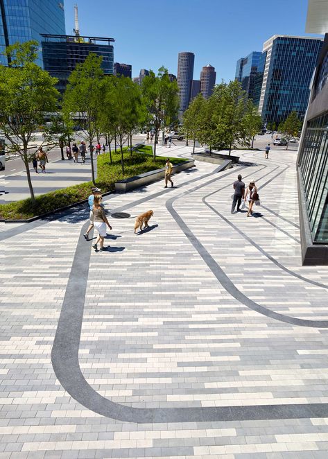 Modern Sidewalk, Landscaping Sidewalk, Concrete Pavers Walkway, Pavers Walkway, Walkway Designs, Landscape Plaza, Sidewalk Landscaping, Path Lighting, Pavement Design