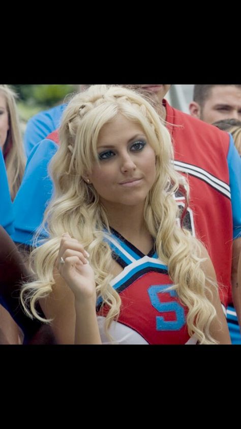 Love her hair Cassie Scerbo, Long Curly Hairstyles, Long Braided Hairstyles, Cheerleading Hairstyles, Cute Cheerleaders, Cheer Hair, Hair Styles 2014, Hairstyle Look, Long Blonde