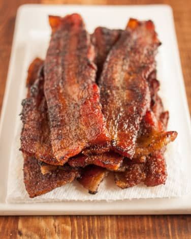 How To Make Your Own Low-Sodium or Salt-Free Bacon | Kitchn No Sodium Recipes, Sodium Free Recipes, Low Sodium Breakfast, Salt Free Diet, Low Sodium Food, Low Sodium Recipes Heart, Salt Free Recipes, Low Sodium Foods, Sodium Foods