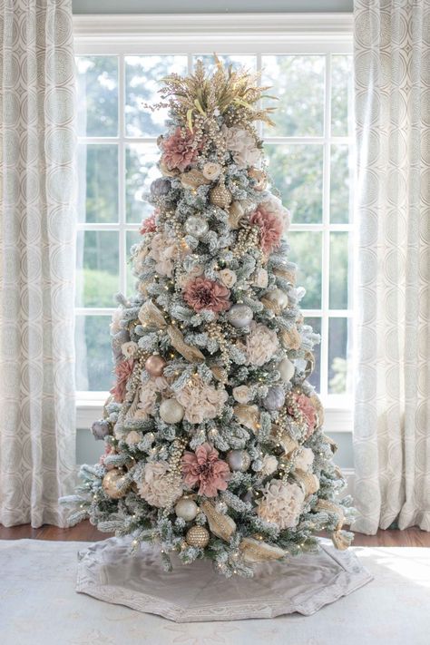 Blogger bluegraygal styles one tree, two ways, using Frontgate's Gilded Elegance Ornament Collection... Click to see more! Christmas Tree Toppers Unique, Christmas Tree Flowers, Floral Christmas Tree, Flocked Christmas Trees Decorated, Rose Gold Christmas, Elegant Christmas Trees, Gold Christmas Decorations, Pink Christmas Decorations, Unique Christmas Trees