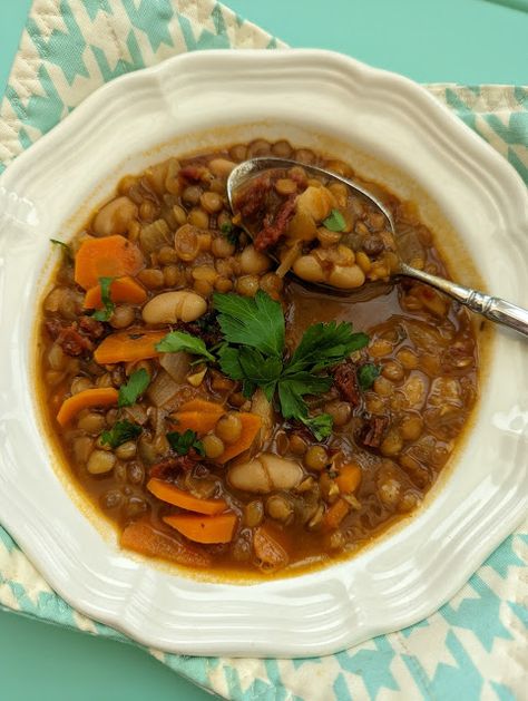 Yummy Lentil and White Bean Soup! Lentil And White Bean Soup, Lentil White Bean Soup, Lentil And Bean Soup, Lentil Chili, Dried Lentils, Lentil Soup Recipes, White Bean Soup, Lentil Recipes, Cannellini Beans