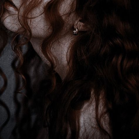 Bellatrix Lestrange, + Core + Aesthetic, Character Aesthetic, Book Aesthetic, Aesthetic Photo, Hush Hush, Dark Aesthetic, Red Hair, Aesthetic Pictures