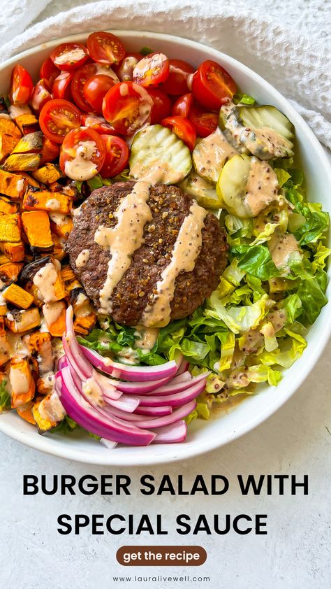 Burger Salad with Special Sauce Healthy Burger Salad, Steak And Fries Salad, Burger Salad Recipes, Iceburgers Lettuce Salad Recipes, Healthy Burger Sides, Healthy Sides For Burgers, Hamburger Salad, Lettuce Burgers, Burger Sides