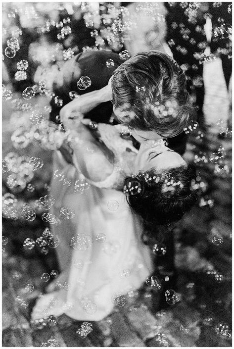 Wedding Photo Bubbles, Wedding Bubble Photos, Wedding Photo Ideas Bubbles, Wedding Pictures With Bubbles, Wedding Pictures Bubbles, Bubble Send Off Wedding Pictures, Wedding Exit Ideas Bubbles, Wedding Photos With Bubbles, Wedding Exit Bubbles At Night