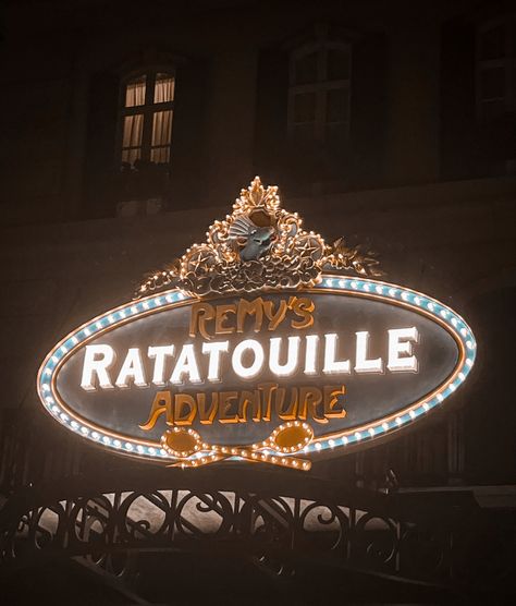 Remy Ratatouille Aesthetic, Ratatouille Disney Aesthetic, Aesthetic Ratatouille, Remys Ratatouille, Ratatouille Aesthetic, Epcot Aesthetic, Disney Widgets, Disneyworld Aesthetic, Disney World Pictures Ideas