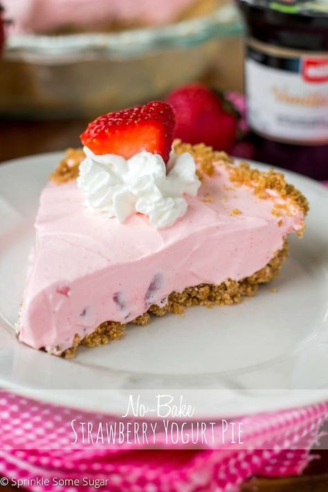 Strawberry Yogurt Pie, Strawberry Yogurt Cake, Cool Whip Pies, Yogurt Pie, Raspberry Chocolate Chip, No Bake Summer Desserts, Yogurt Dessert, Strawberry Pie Filling, Strawberry Flavor